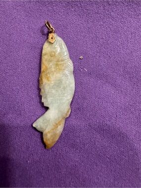 14k gold clasp with natural variegated Jade carp pendant
